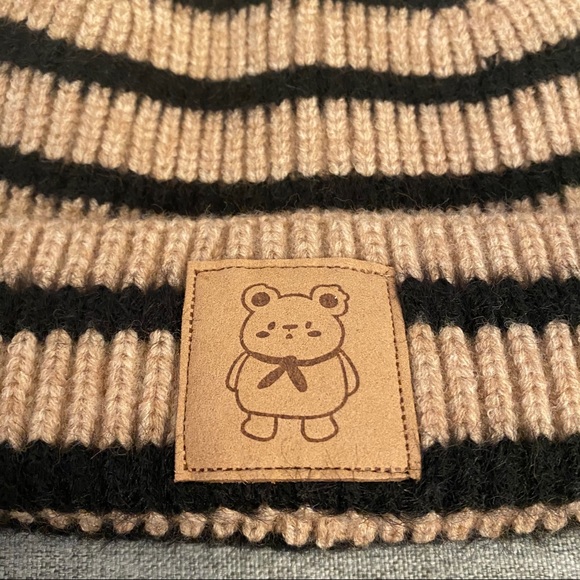 New Striped Knit Beanie Hat - Picture 4 of 8